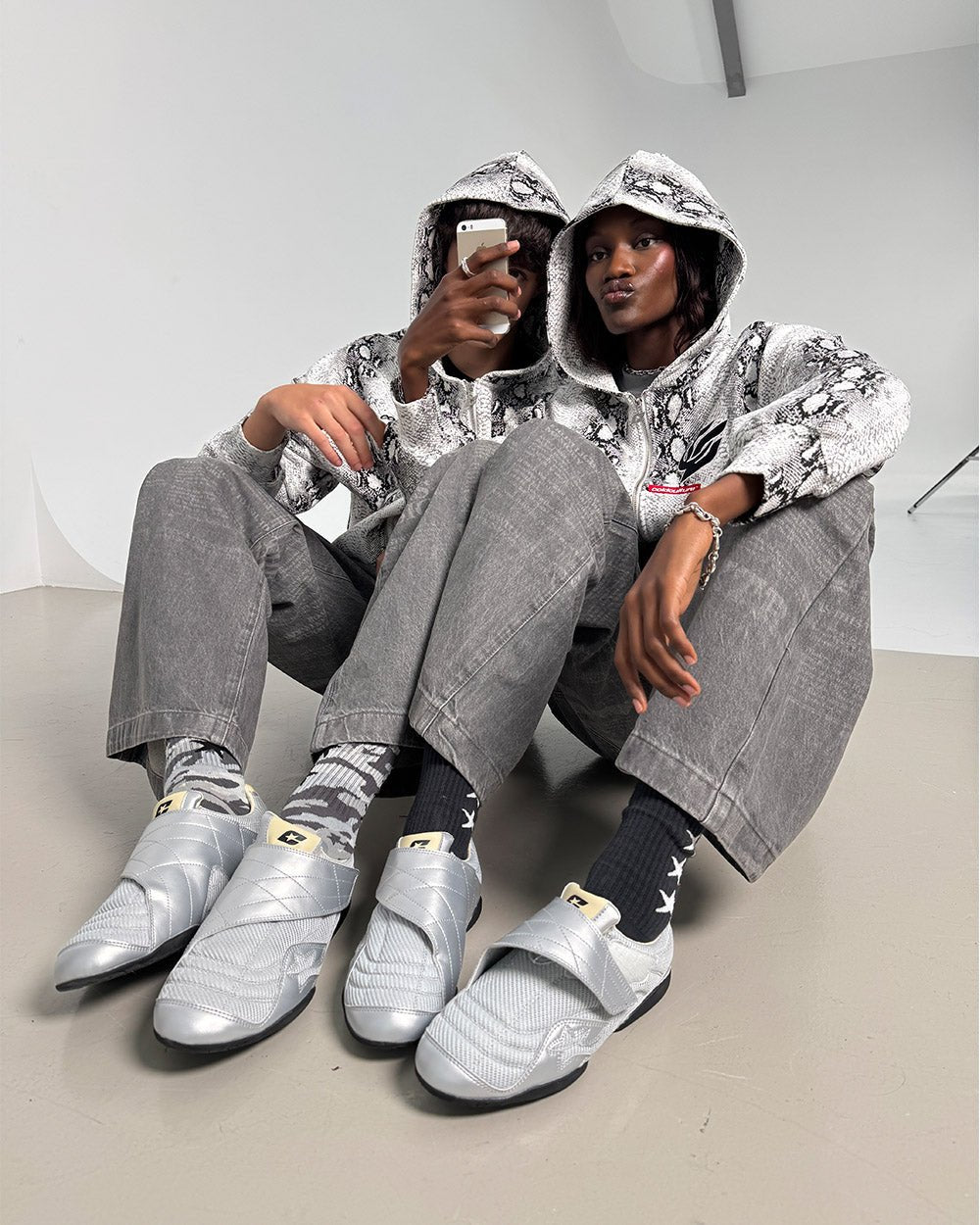 Cold Hook Silver Sneaker